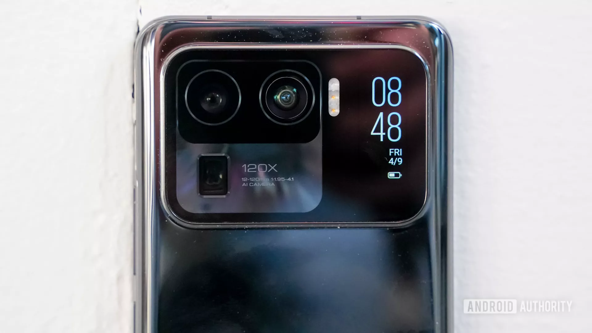 Xiaomi-Mi-11-Ultra-rear-display-closeup.jpg
