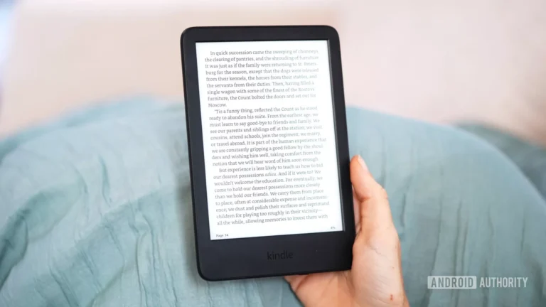 Amazon-Kindle-2022-Light-scaled.jpg
