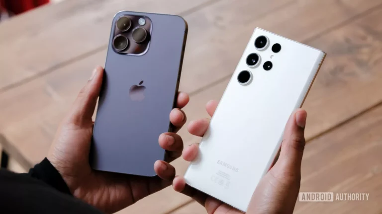Apple-iPhone-14-Pro-Max-vs-Samsung-Galaxy-S23-Ultra-in-hand-undecided.jpg