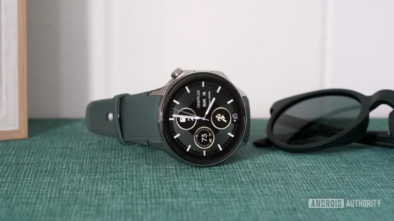 OnePlus-Watch-2-Face-scaled.jpg
