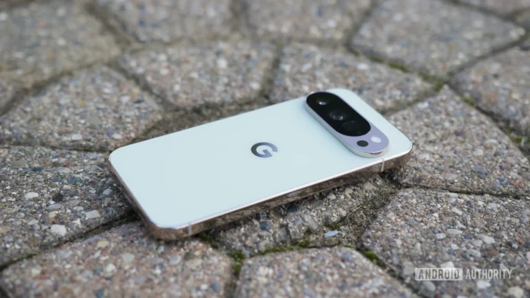 google-pixel-10-pro-jade-back-8-1920w-1080h.jpg