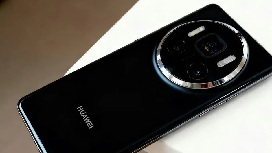 Huawei-Mate-80-series-live-image-leak