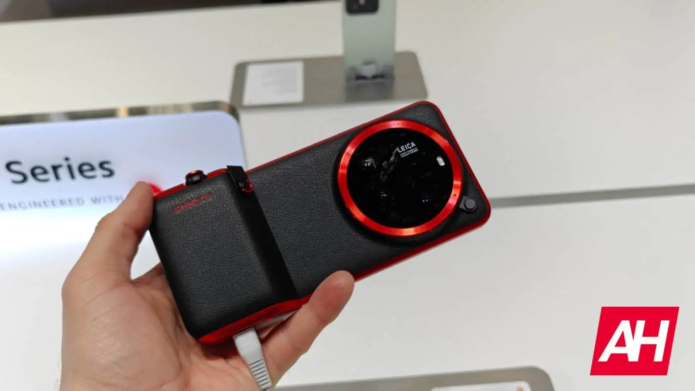 Xiaomi-15-Ultra-AM-AH-05-1420x799